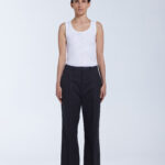 Pleated Wide-Leg Khaki Pants – Black colour
